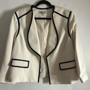 KASPER IVORY CREAM WITH BLACK TRIM FULLY LINED BLAZER WOMAN SIZE 16